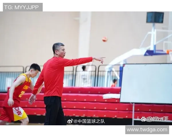 广州篮球队状态变革引发热议球迷期待新赛季的精彩表现与突破